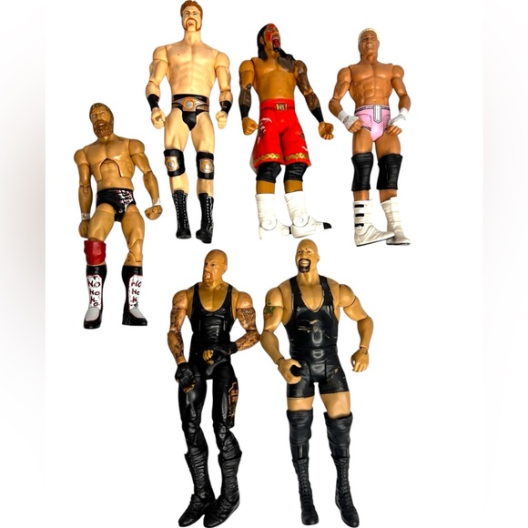 Lot of 6 WWE TM 2000’s Wrestling Figures All In Good Condition! - Picture 1 of 3